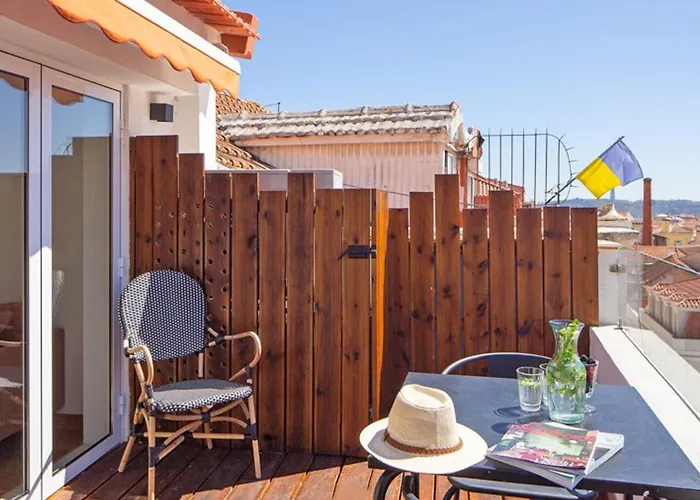 1Bdr Apartment With Terrace And View By Lovelystay